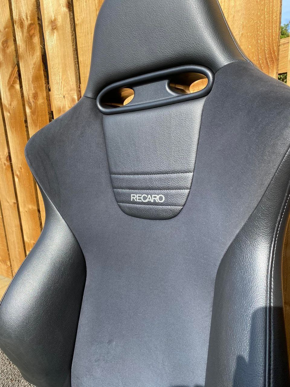 Pair of Genuine Renault Sport Megane R26 Recaro Trendline Seats - Image 8