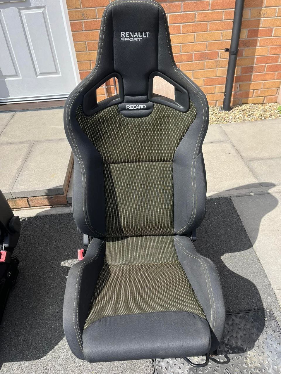 Renault Sport "Yellow Dot" Recaro CS Sportster Seats – Clio 200 RS - Image 3