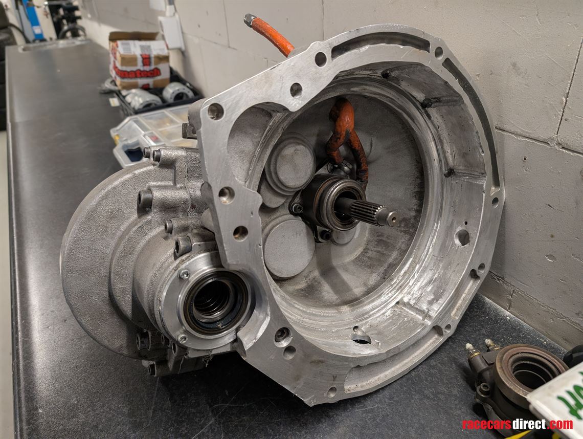 Race-Ready Renault Clio 3 RS Sadev Sequential Gearbox - Image 2