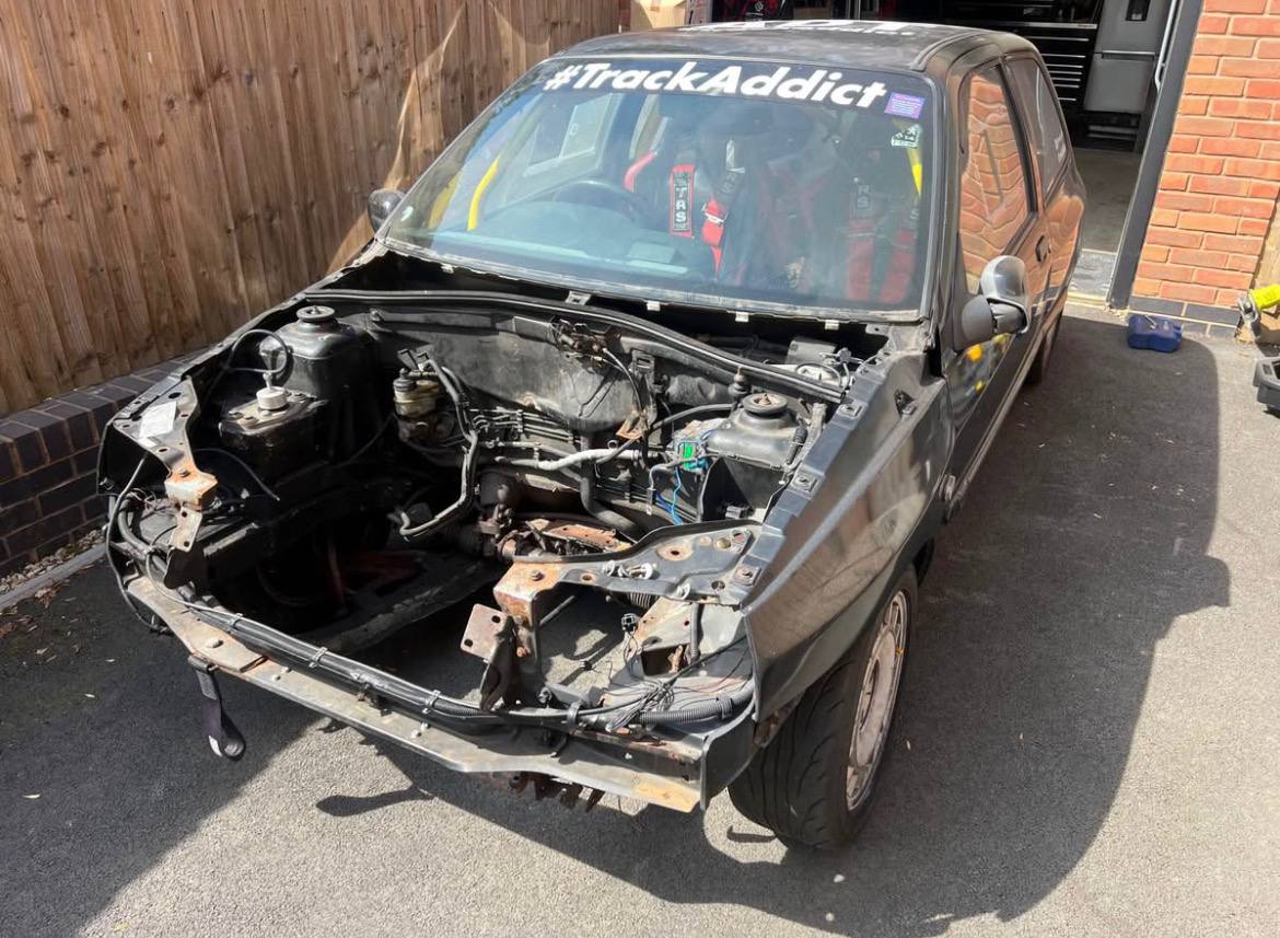 Renault Clio 16v Track-Prepped Rolling Shell – Welded Cage & Upgrades - Image 2