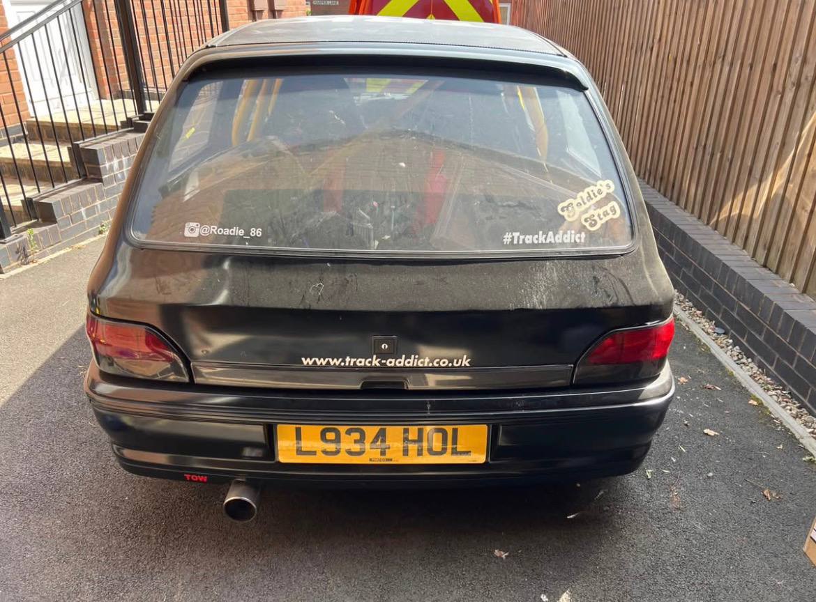 Renault Clio 16v Track-Prepped Rolling Shell – Welded Cage & Upgrades - Image 3
